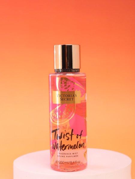 سبلاش Victoria’s Secret.