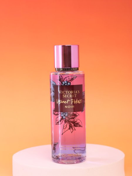 سبلاش Victoria’s Secret.