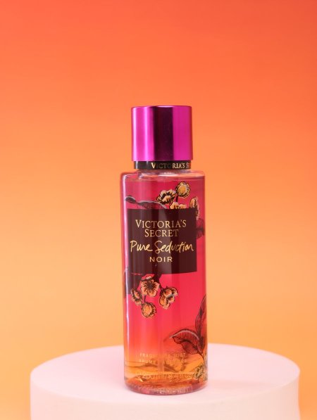 سبلاش Victoria’s Secret.