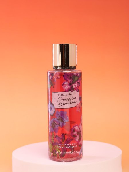 سبلاش Victoria’s Secret.