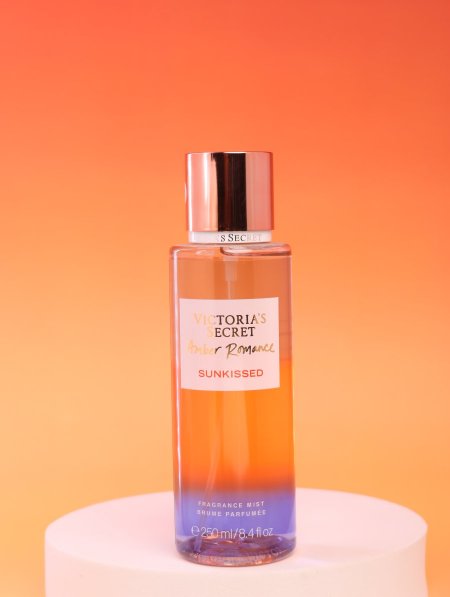 سبلاش Victoria’s Secret.