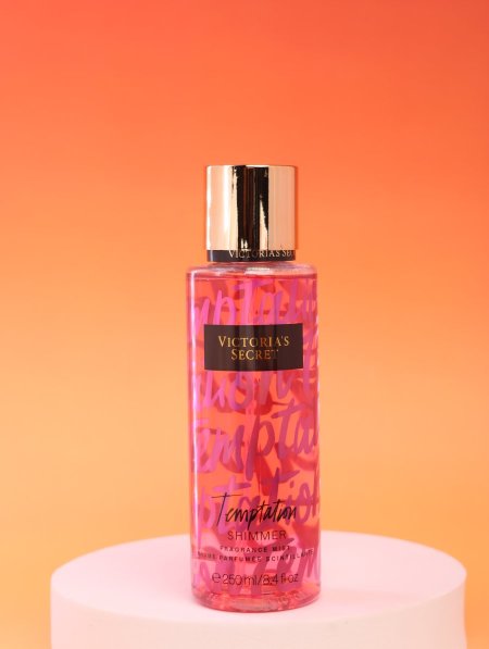 سبلاش Victoria’s Secret.
