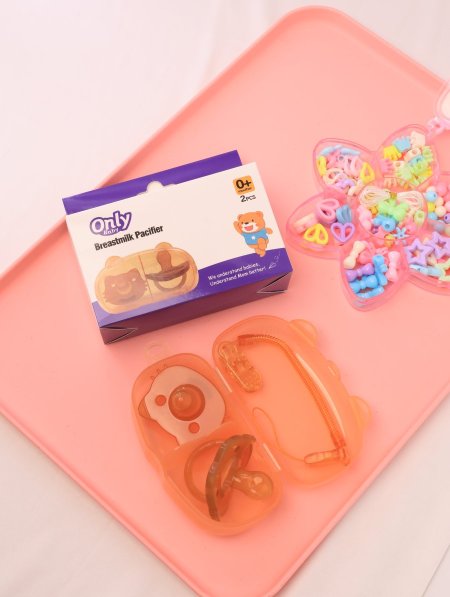 لهاية أطفال سيليكون من Only Baby.