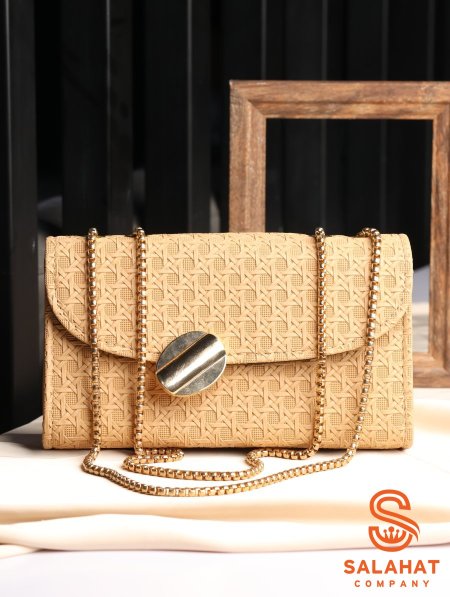 شنطة كروس صبايا.