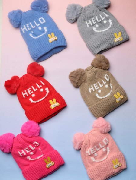 دزينة طواقي صوف مبطن طبقتين للأطفال.