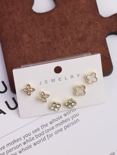 دزينة طقم حلق.