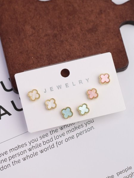 دزينة طقم حلق.