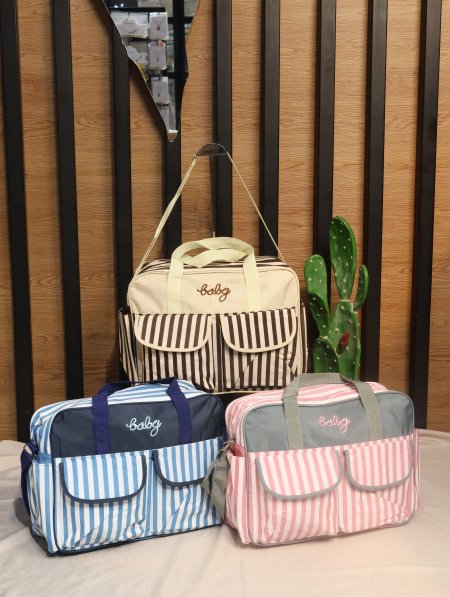 سيريه شنط بيبي ملونة.