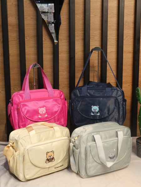 سيريه شنط بيبي ملونة.