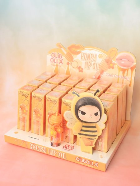 ستاند LIP OIL من OLIBOLLA.