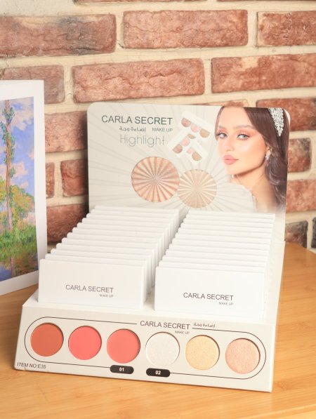 ستاند HIGHLIGHT من CARLA SECRET.