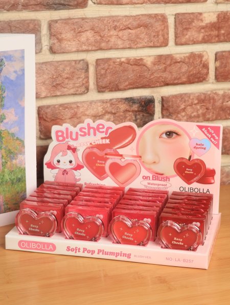 ستاند BLUSHER من OLIBOLLA.