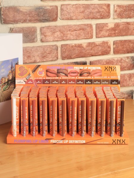 ستاند PLUMPING LIP LINER من XNX.