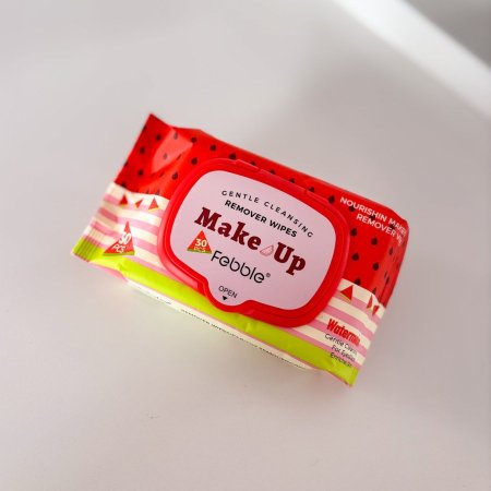 دزينة مناديل إزالة المكياج من FABBLE.